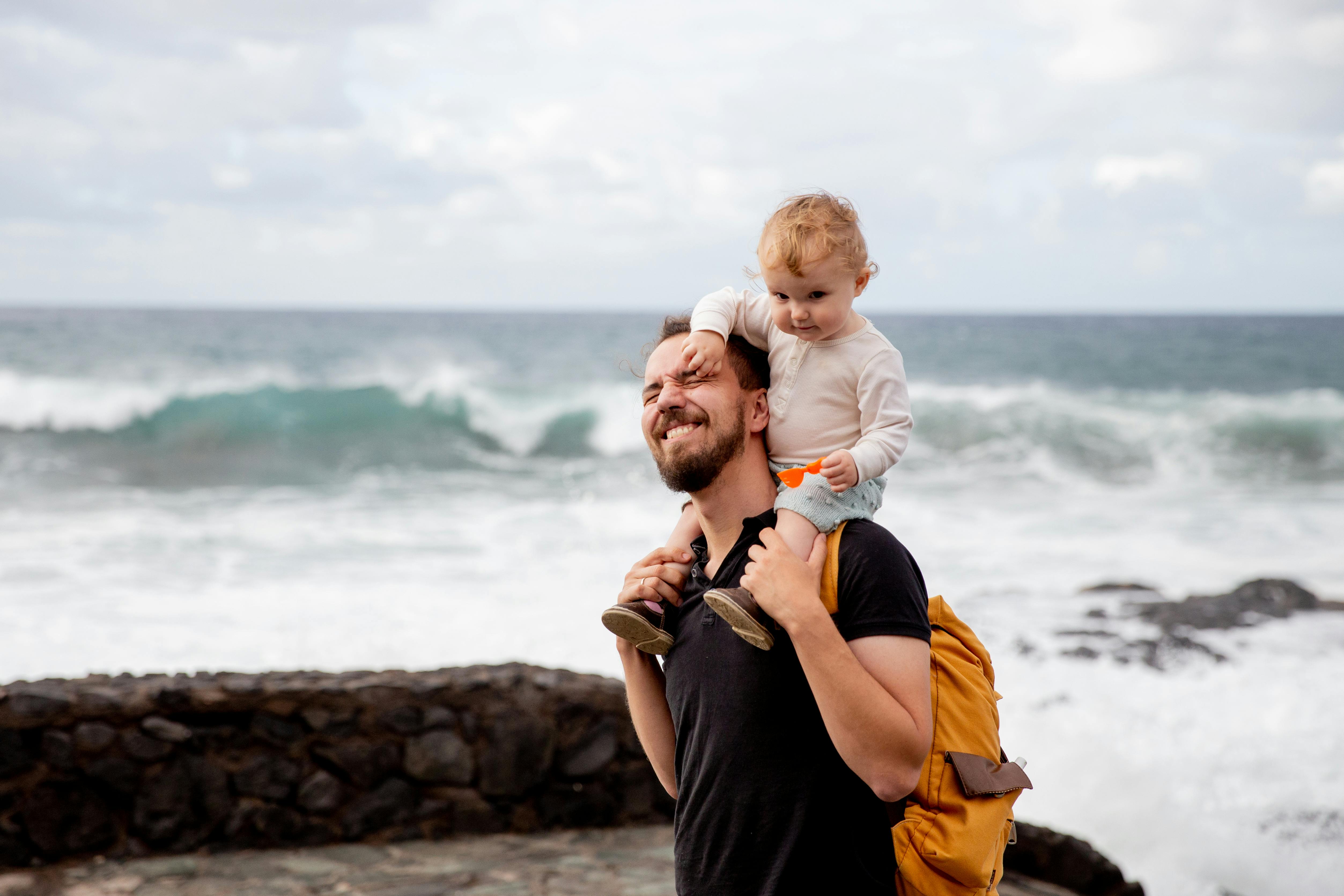 35 Must-Have Travel Items Parents Rely On