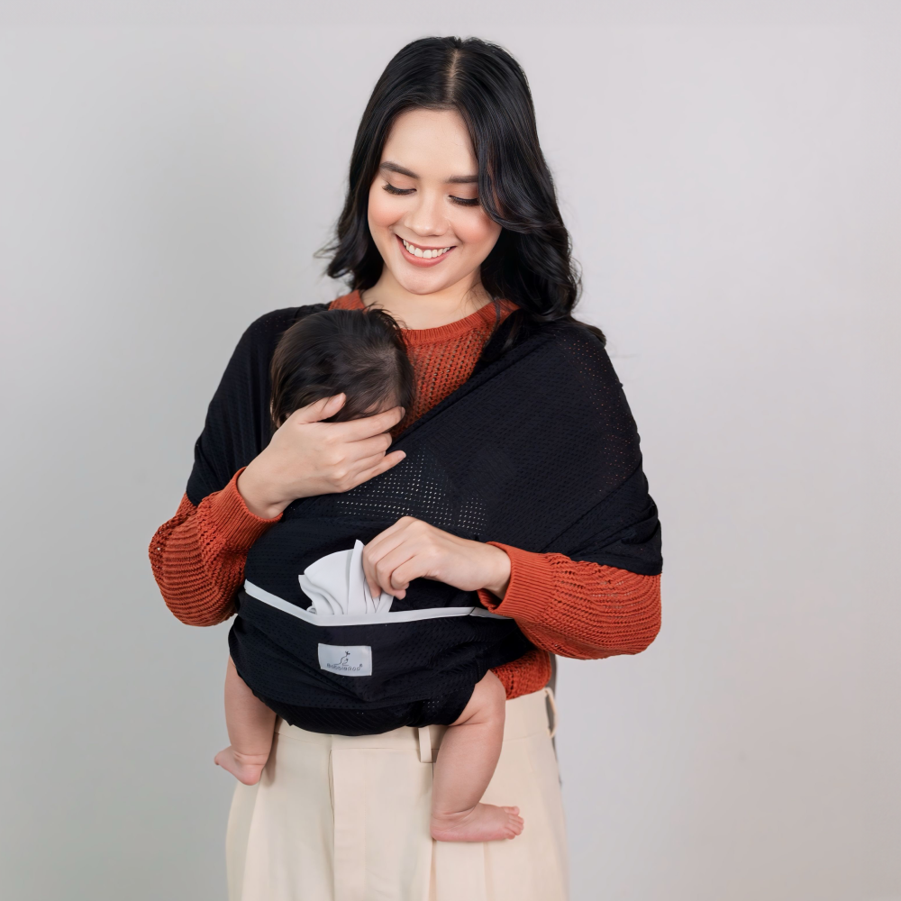 baby wrap carrier - black lifestyle